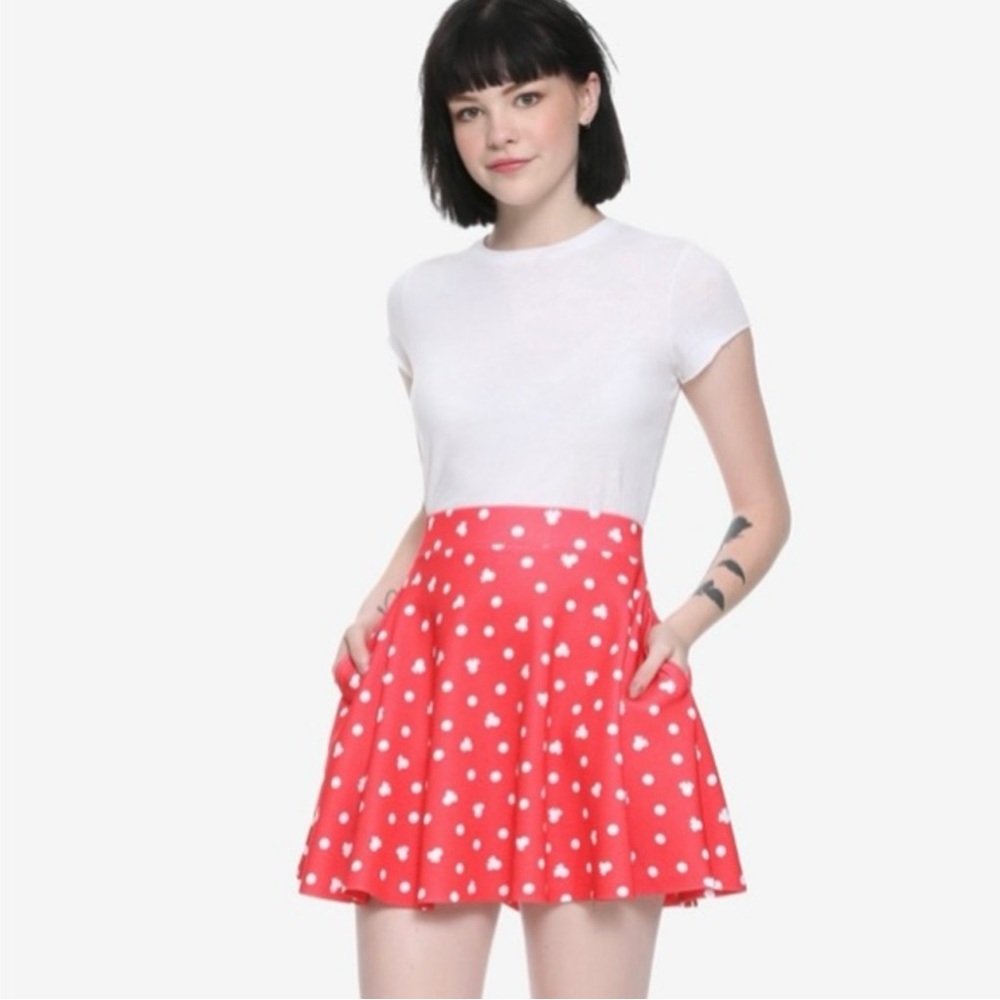 Disney Hottopic Minnie Mouse red skirt